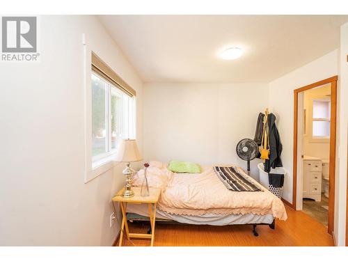 995 Sutcliffe Court, Kelowna, BC - Indoor Photo Showing Bedroom