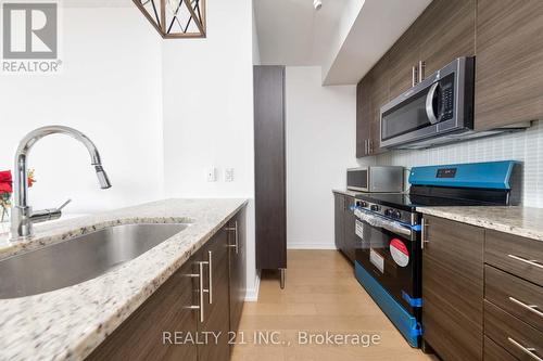 2601 - 70 Forest Manor Road, Toronto, ON - Indoor Photo Showing Kitchen