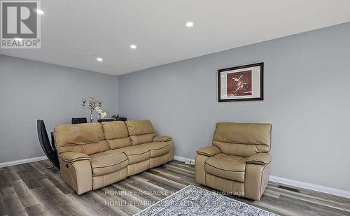 66 Loradeen Crescent, Toronto, ON - Indoor