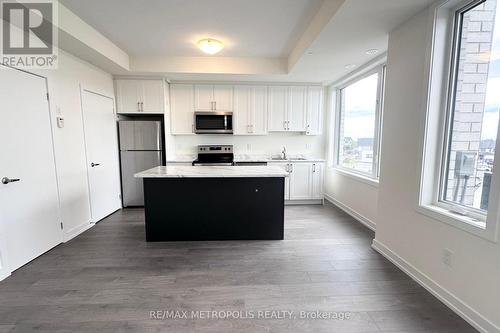 1703 - 160 Densmore Road, Cobourg, ON - Indoor Photo Showing Kitchen