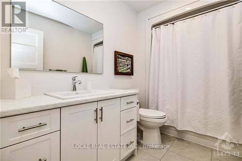 31 Marcel Street, Russell, ON - Indoor Photo Showing Bathroom