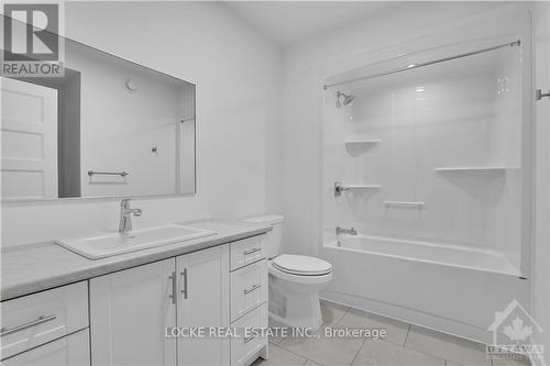 31 Marcel Street, Russell, ON - Indoor Photo Showing Bathroom