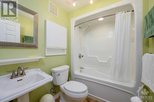 1420 Matheson Road, Ottawa, ON - Indoor Photo Showing Bathroom