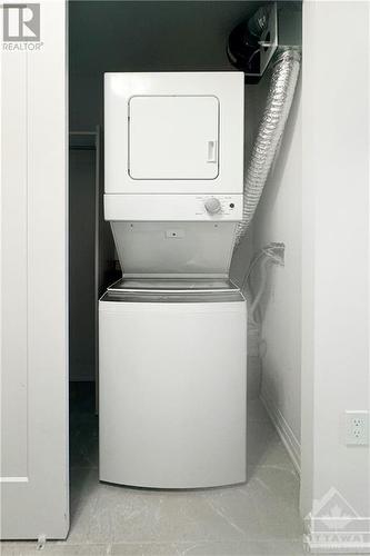 805 Carling Avenue Unit#1308, Ottawa, ON - Indoor Photo Showing Laundry Room