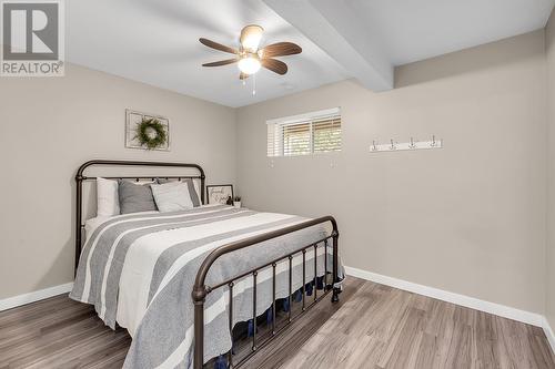 160 Portview Court, Kelowna, BC - Indoor Photo Showing Bedroom