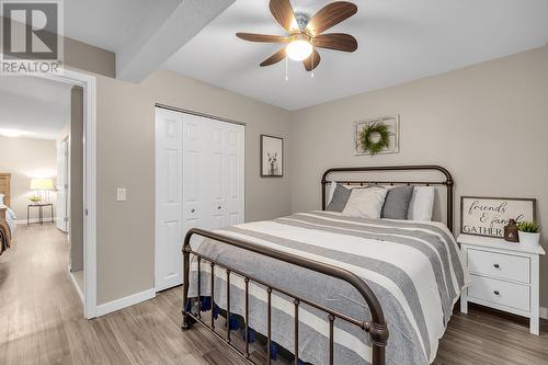 160 Portview Court, Kelowna, BC - Indoor Photo Showing Bedroom