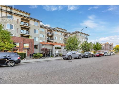 2142 Vasile Road Unit# 214, Kelowna, BC - Outdoor With Balcony