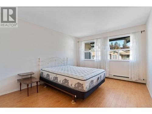 250 5 Street Se Unit# 307, Salmon Arm, BC - Indoor Photo Showing Bedroom