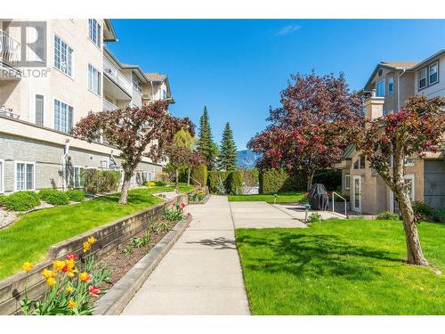 250 5 Street Se Unit# 307, Salmon Arm, BC - Outdoor