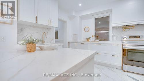 263 Haig Street, Oshawa (O'Neill), ON - Indoor Photo Showing Kitchen