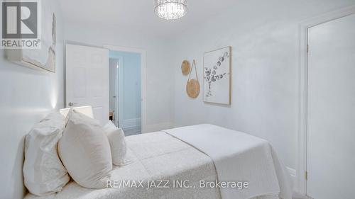 263 Haig Street, Oshawa (O'Neill), ON - Indoor Photo Showing Bedroom