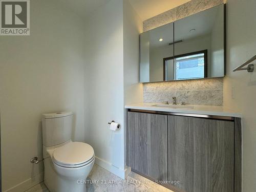 111 - 95 Mcmahon Drive, Toronto, ON - Indoor Photo Showing Bathroom