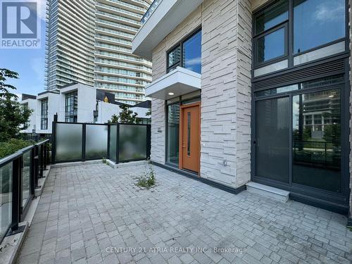 111 - 95 Mcmahon Drive, Toronto, ON - Outdoor