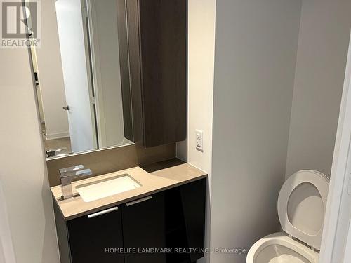 1501 - 3900 Confederation Parkway, Mississauga, ON - Indoor Photo Showing Bathroom