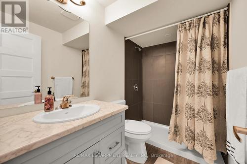 2 Kendell Lane, Ingersoll, ON - Indoor Photo Showing Bathroom