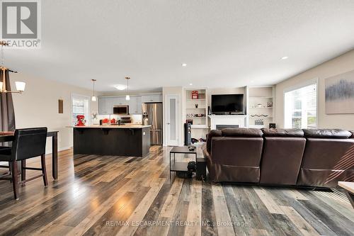 2 Kendell Lane, Ingersoll, ON - Indoor Photo Showing Living Room