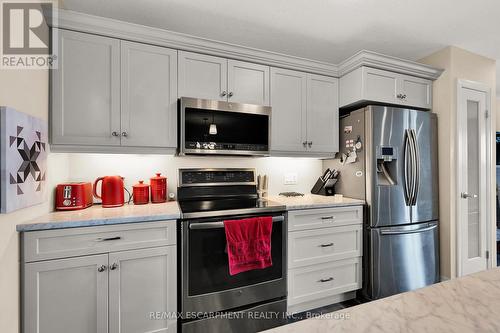 2 Kendell Lane, Ingersoll, ON - Indoor Photo Showing Kitchen With Stainless Steel Kitchen