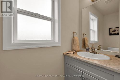 2 Kendell Lane, Ingersoll, ON - Indoor Photo Showing Bathroom