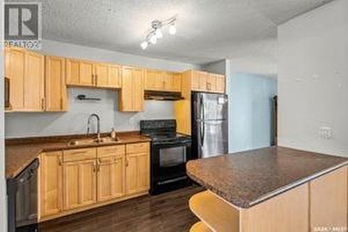 907A Argyle Avenue, Saskatoon, SK - Indoor Photo Showing Kitchen