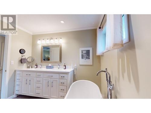 11909 Quail Ridge Place, Osoyoos, BC - Indoor Photo Showing Bathroom