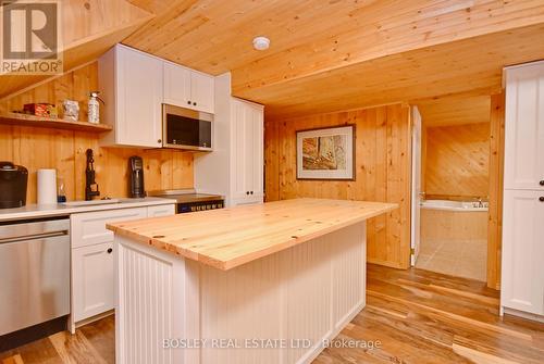 14 Jury Drive, Penetanguishene, ON - Indoor Photo Showing Kitchen