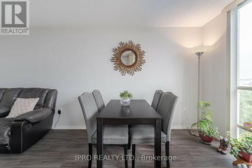 804 - 20 Mcfarlane Drive, Halton Hills, ON - Indoor Photo Showing Dining Room