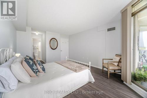 804 - 20 Mcfarlane Drive, Halton Hills, ON - Indoor Photo Showing Bedroom