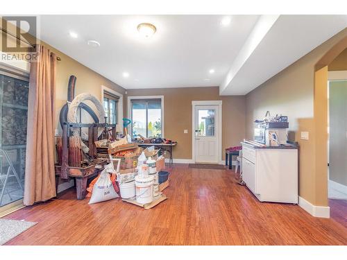 5016 Seon Crescent, Kelowna, BC - Indoor