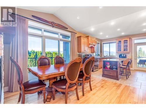 5016 Seon Crescent, Kelowna, BC - Indoor Photo Showing Dining Room