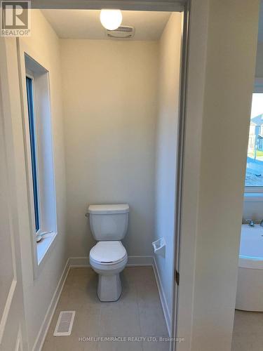 257 Flavelle Way, Peterborough, ON - Indoor Photo Showing Bathroom