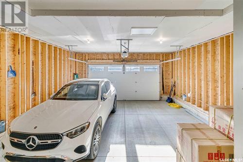 487 Mcfaull Crescent, Saskatoon, SK - Indoor Photo Showing Garage