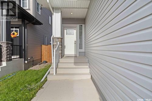 487 Mcfaull Crescent, Saskatoon, SK - Outdoor