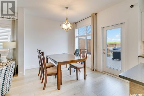 487 Mcfaull Crescent, Saskatoon, SK - Indoor Photo Showing Dining Room