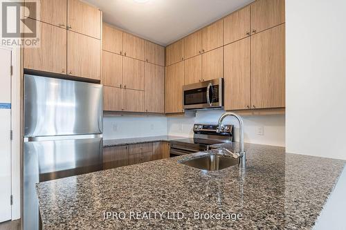 323 - 460 Gordon Krantz Ave. Road N, Milton, ON - Indoor Photo Showing Kitchen