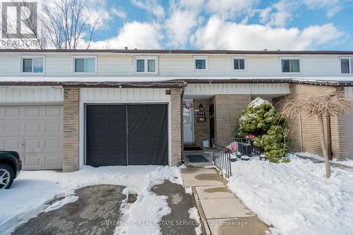 100 Mount Albion Road, Hamilton, ON - Outdoor