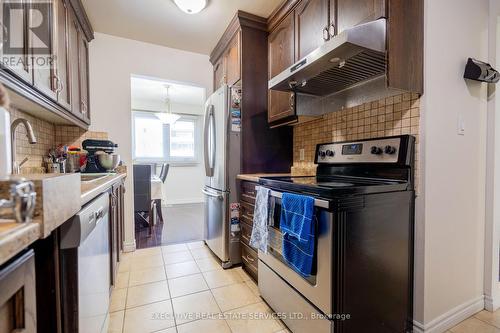 100 Mount Albion Road, Hamilton, ON - Indoor Photo Showing Kitchen