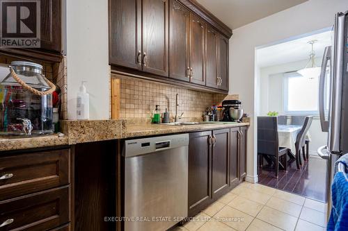 100 Mount Albion Road, Hamilton, ON - Indoor Photo Showing Kitchen