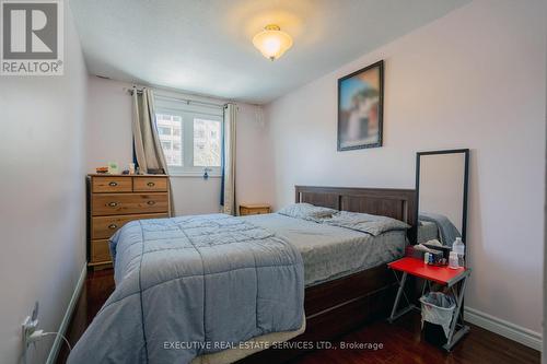 100 Mount Albion Road, Hamilton, ON - Indoor Photo Showing Bedroom