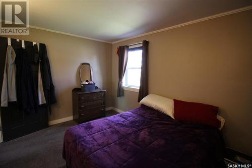 387 3Rd Avenue E, Shaunavon, SK - Indoor Photo Showing Bedroom