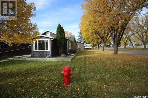 387 3Rd Avenue E, Shaunavon, SK - Outdoor