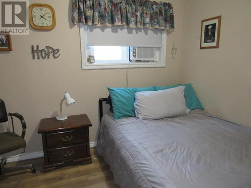 522A 201St Avenue, Castlegar, BC - Indoor Photo Showing Bedroom