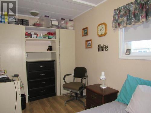 522A 201St Avenue, Castlegar, BC - Indoor Photo Showing Bedroom