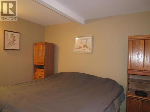 522A 201St Avenue, Castlegar, BC - Indoor Photo Showing Bedroom