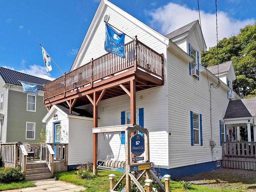 33 Pleasant Street, Parrsboro, NS 