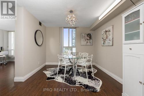 912 - 155 Hillcrest Avenue, Mississauga, ON - Indoor Photo Showing Dining Room