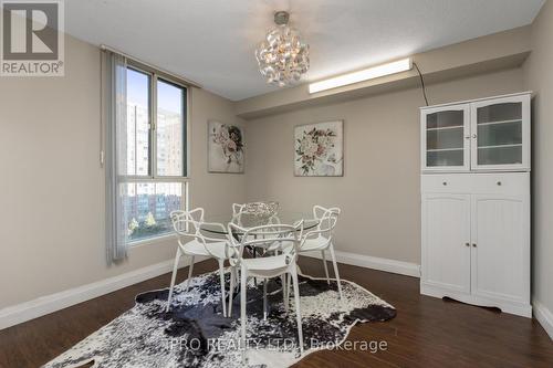 912 - 155 Hillcrest Avenue, Mississauga, ON - Indoor Photo Showing Dining Room