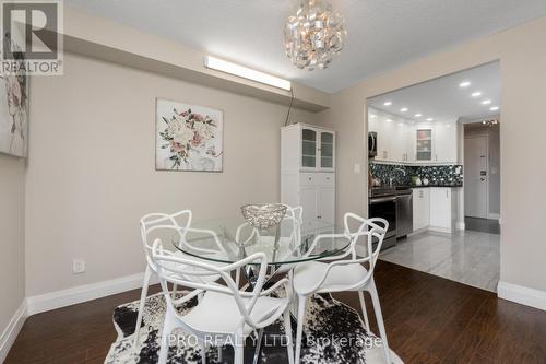 912 - 155 Hillcrest Avenue, Mississauga, ON - Indoor Photo Showing Dining Room