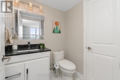 912 - 155 Hillcrest Avenue, Mississauga, ON - Indoor Photo Showing Bathroom