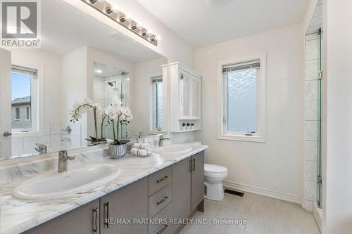 54 Crofting Crescent, Markham, ON - Indoor Photo Showing Bathroom