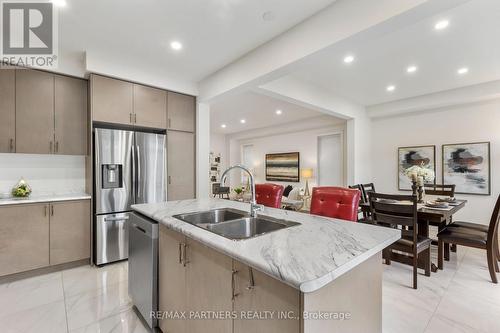 54 Crofting Crescent, Markham, ON - Indoor Photo Showing Kitchen With Stainless Steel Kitchen With Double Sink With Upgraded Kitchen